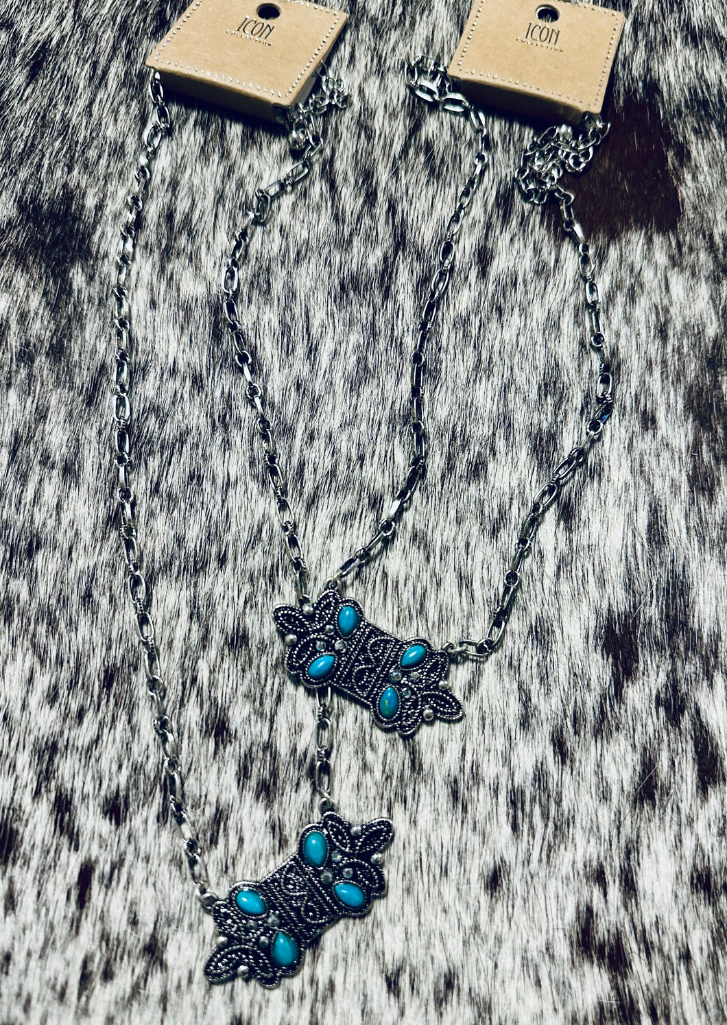 Boot stitch Bar Necklace